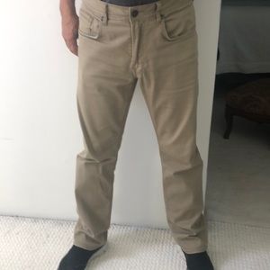 Men’s Buffalo jeans, 34/32